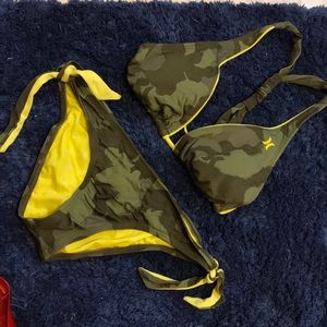 Hurley camo bikini